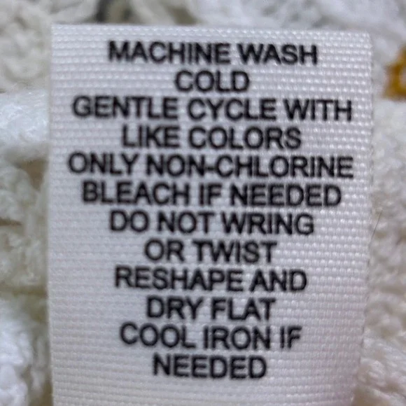 Moon & Madison Cardigan Women XS Cream Daisy Crochet Cropped Tie Front ST21077 - Picture 7 of 8